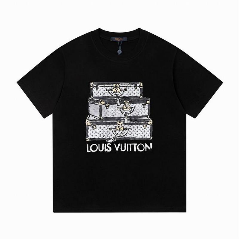 Louis Vuitton Men's T-shirts 27